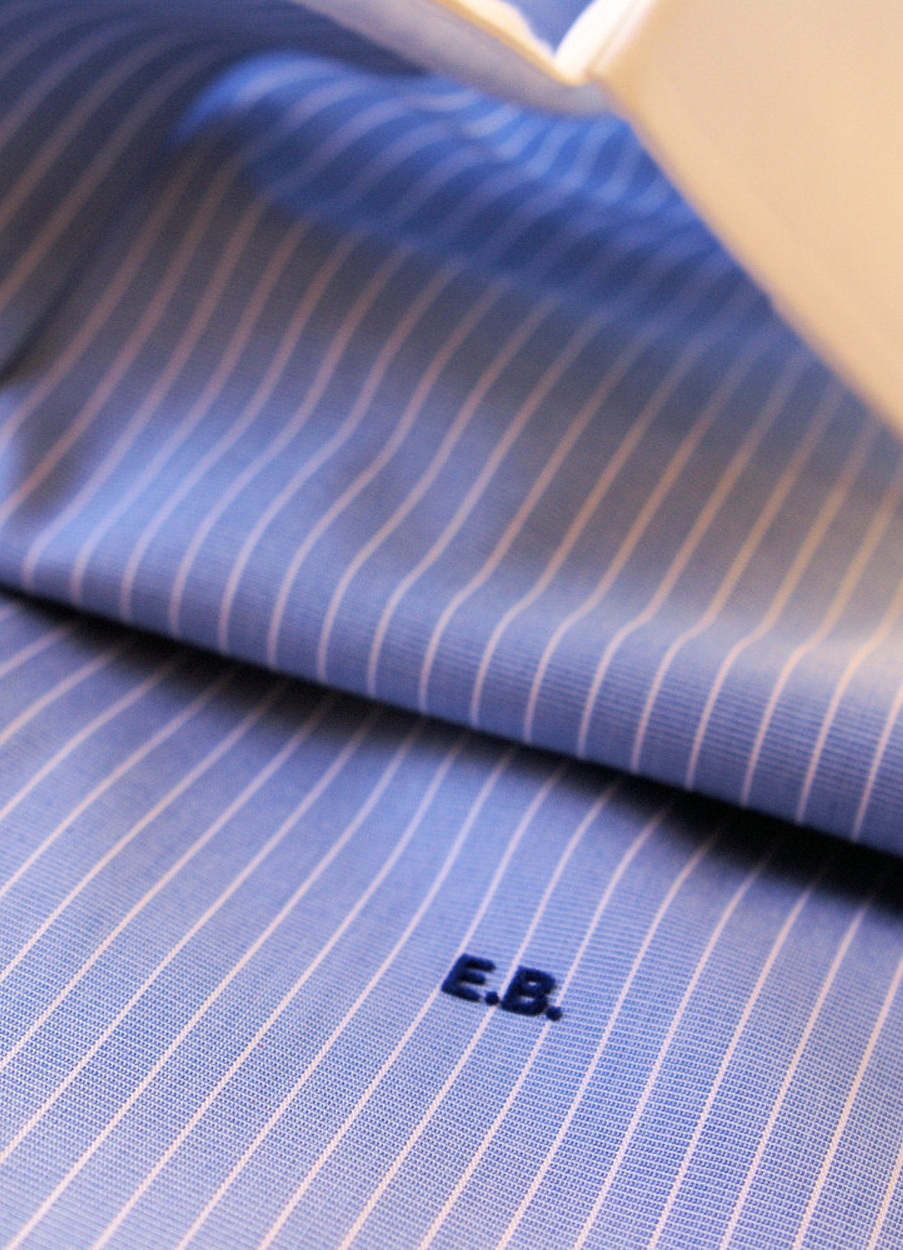 Iniziali per camicie stile "Modigliani" personalizzate pronte da applicare