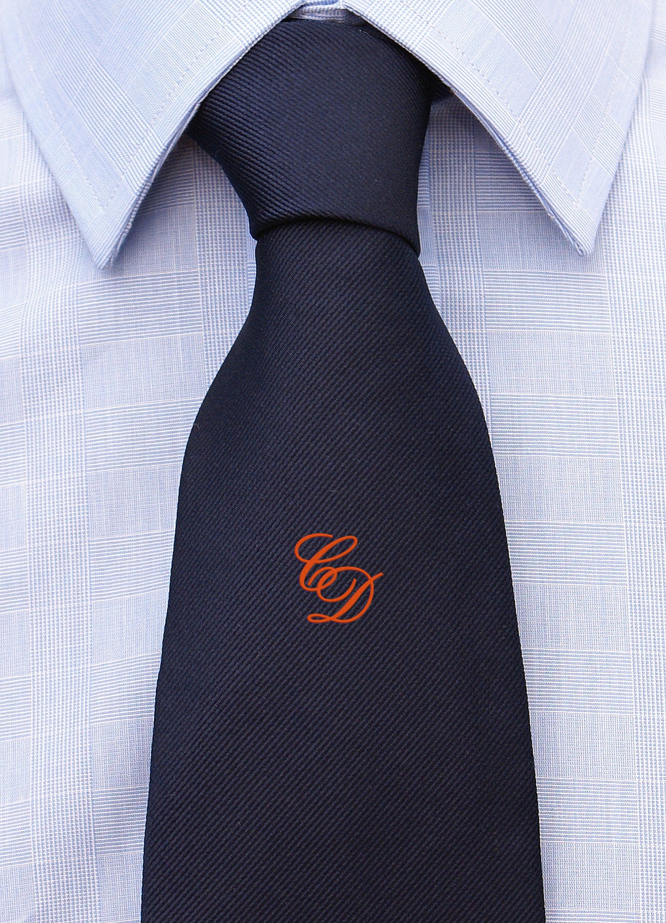 Cravatta con monogramma in corsivo personalizzato