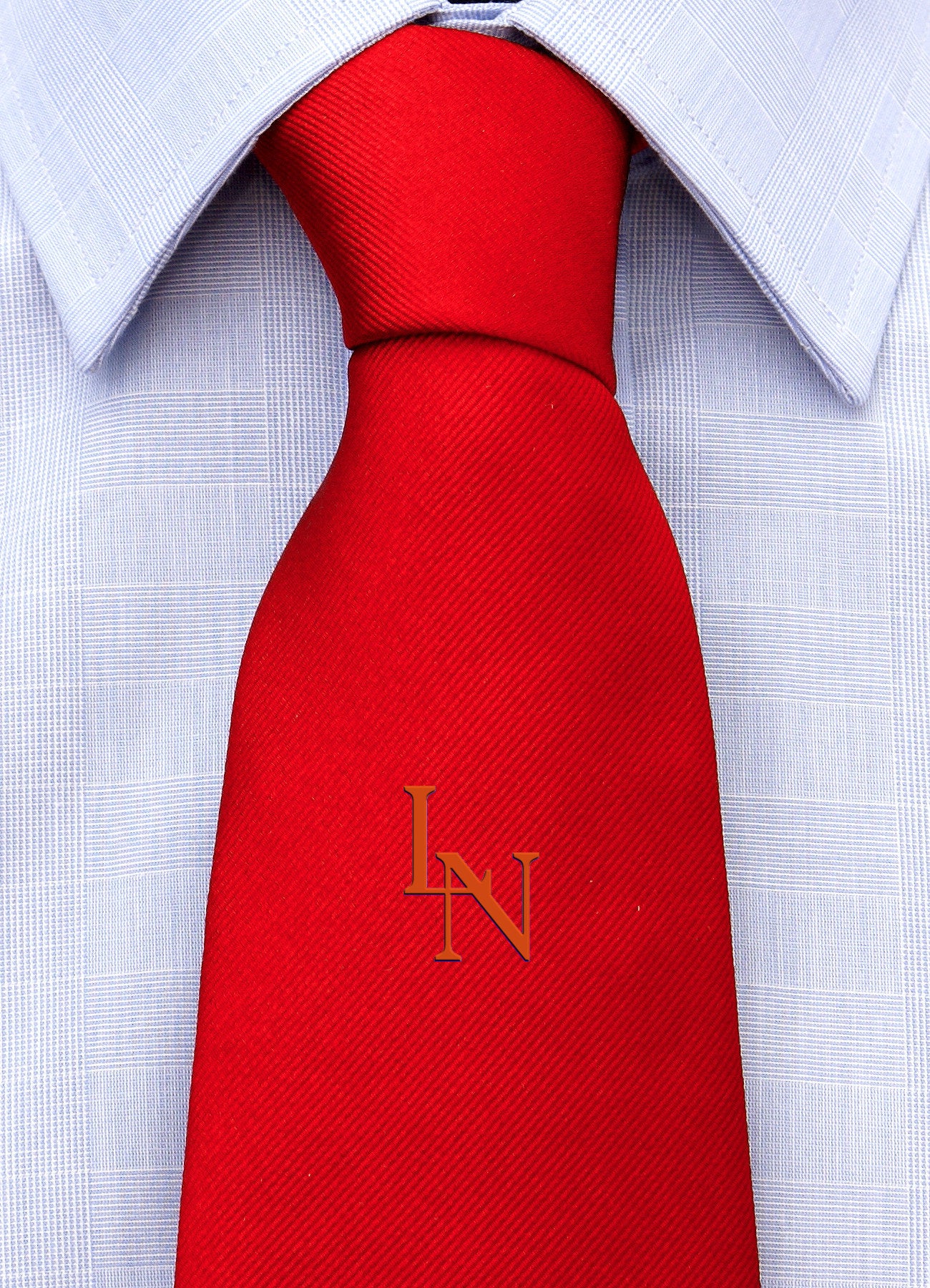 Cravatta con monogramma in stampatello personalizzato