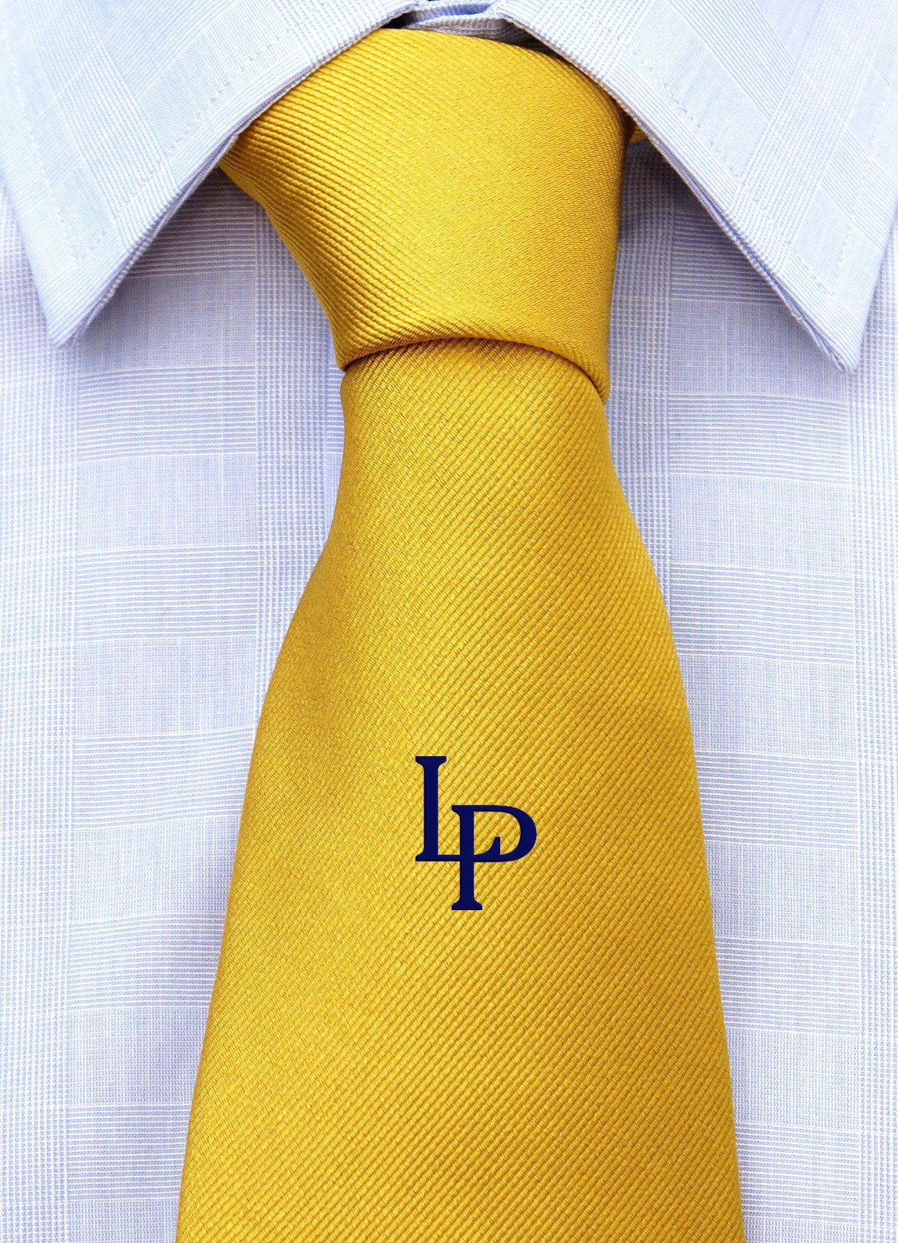 Cravatta con monogramma in stampatello personalizzato