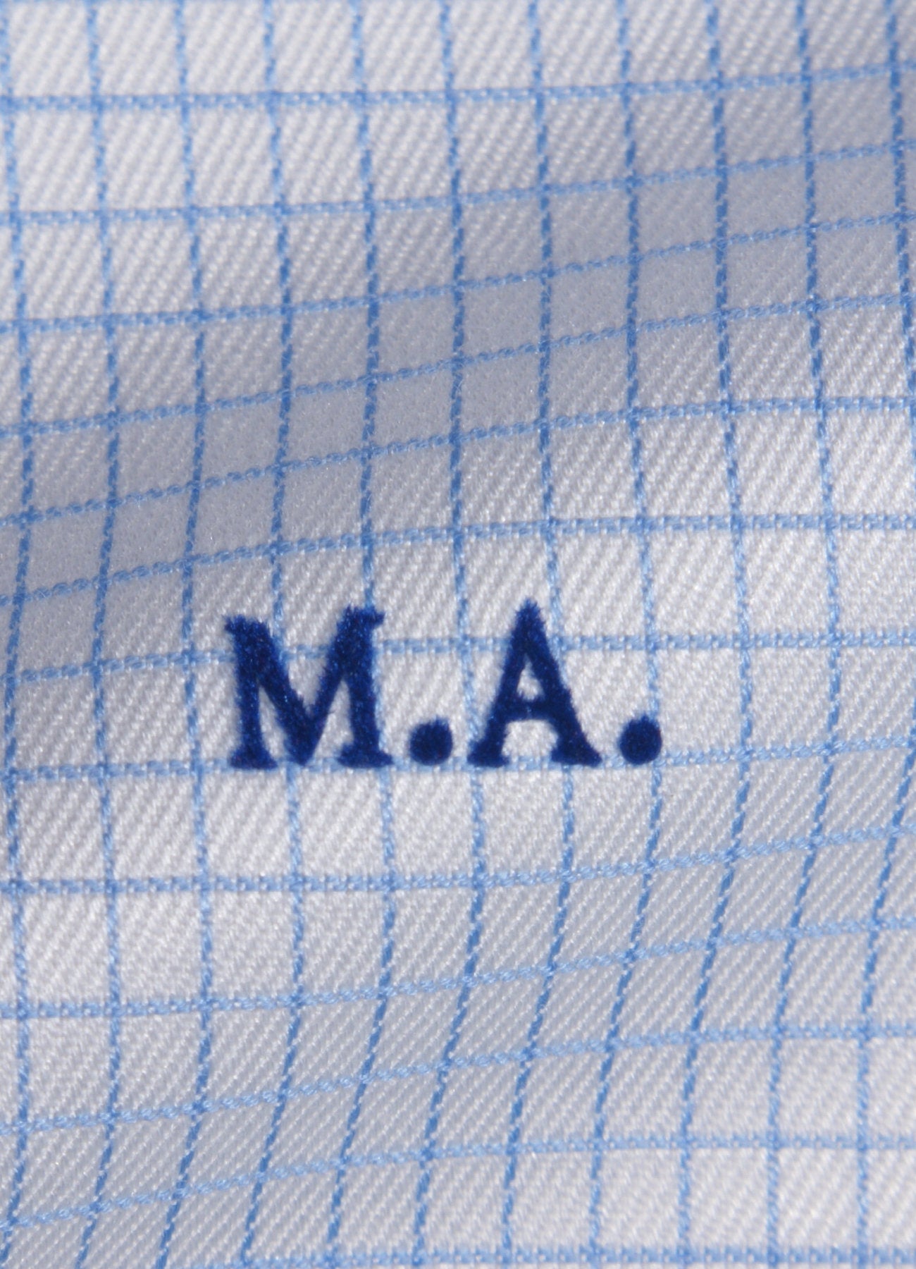 Iniziali per camicie stile "Caravaggio" personalizzate pronte da applicare