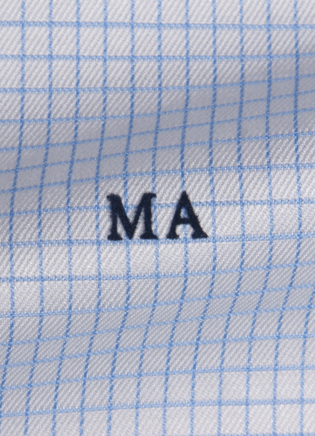 Iniziali per camicie stile "Caravaggio" personalizzate pronte da applicare