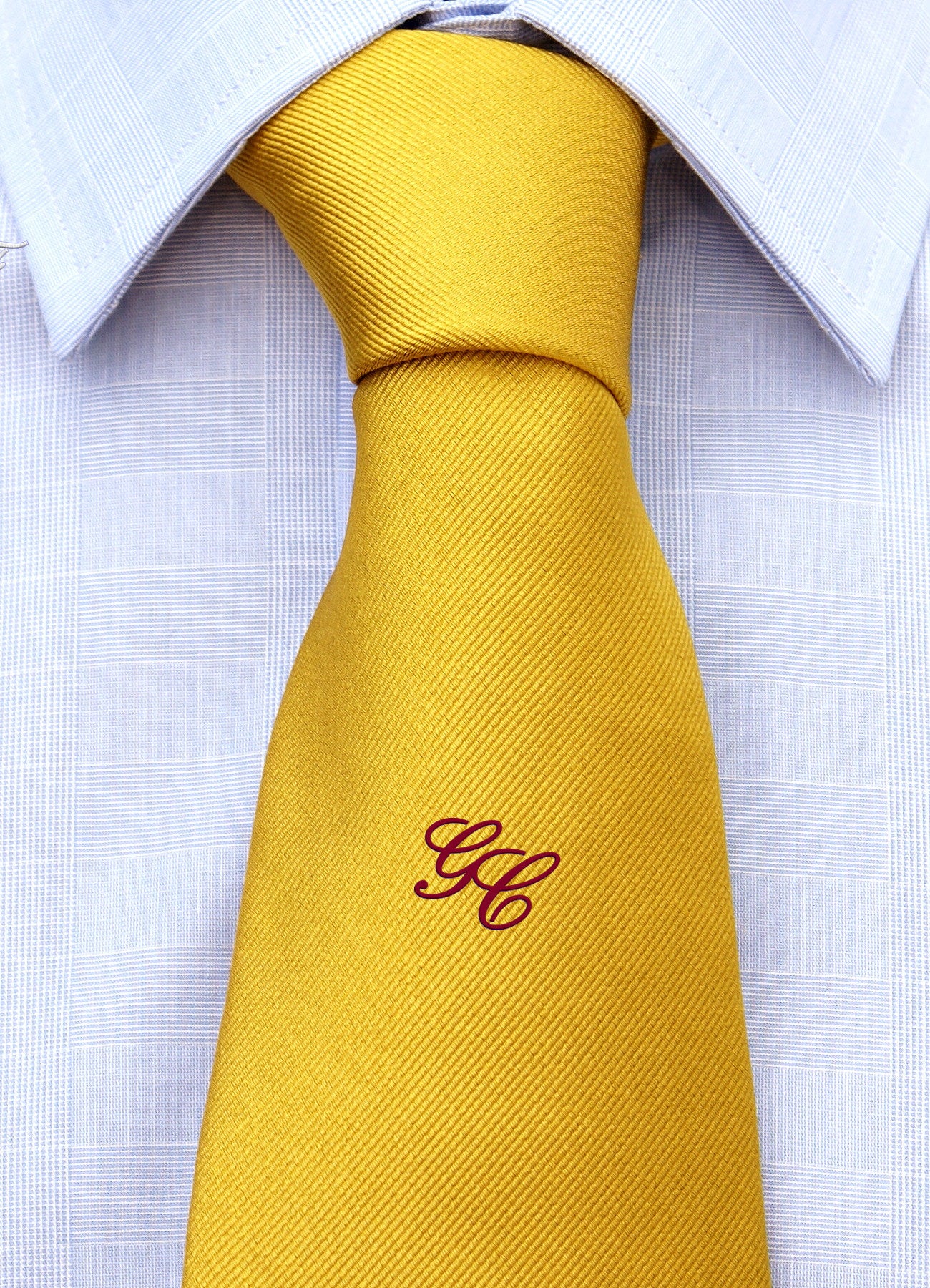 Cravatta con monogramma in corsivo personalizzato