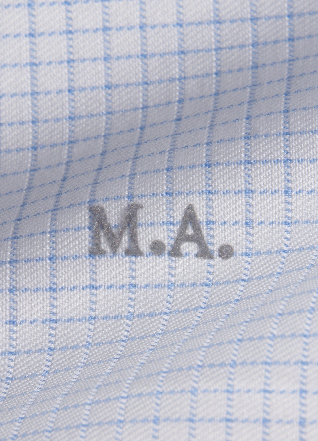 Iniziali per camicie stile "Caravaggio" personalizzate pronte da applicare