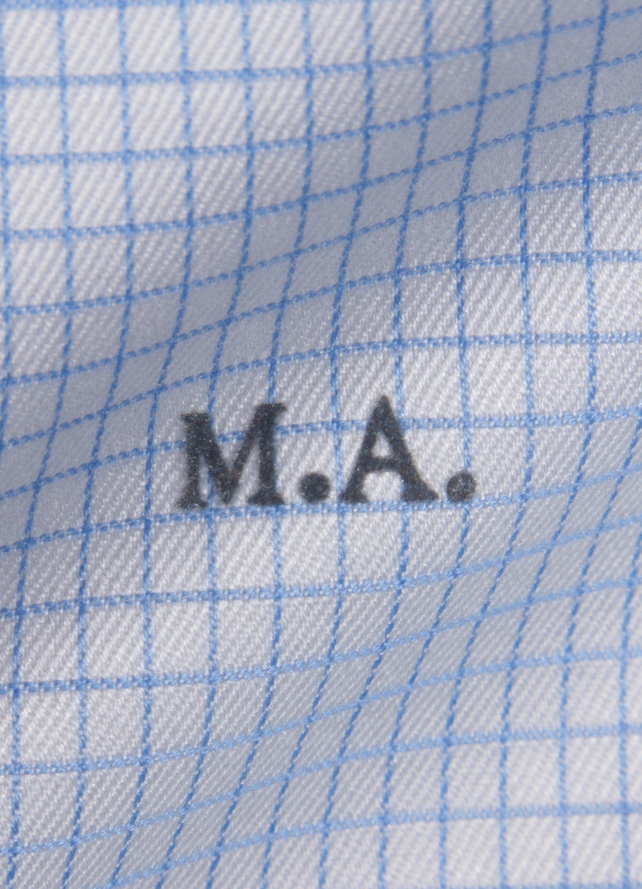 Iniziali per camicie stile "Caravaggio" personalizzate pronte da applicare