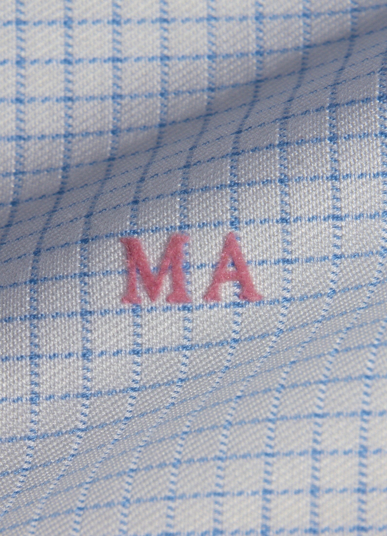 Iniziali per camicie stile "Caravaggio" personalizzate pronte da applicare