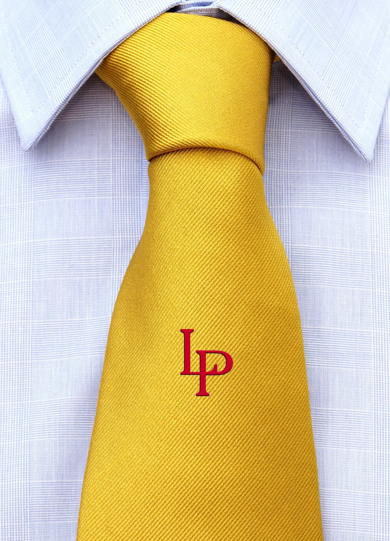 Cravatta con monogramma in stampatello personalizzato